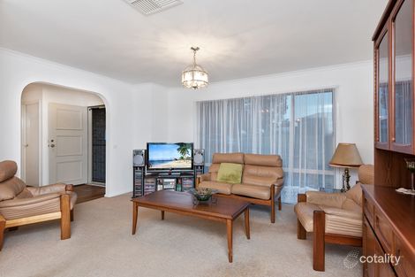 Property photo of 28 Chalcot Drive Endeavour Hills VIC 3802