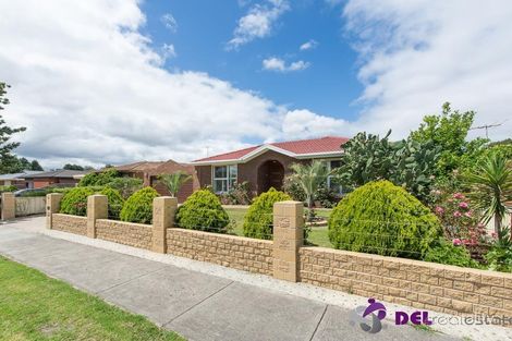 Property photo of 84 Scotsburn Way Endeavour Hills VIC 3802