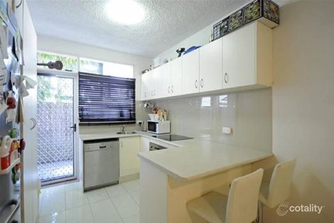 Property photo of 3/3 George Street Bilinga QLD 4225