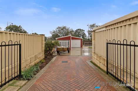 2 Kahana Pkwy, Butler, WA 6036