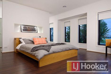 Property photo of 193 Linsell Boulevard Cranbourne East VIC 3977