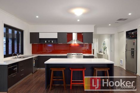 Property photo of 193 Linsell Boulevard Cranbourne East VIC 3977