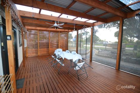 10 Nepean Esp, Nepean Bay, SA 5223