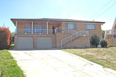 6 Hovea Pl, Crestwood, NSW 2620