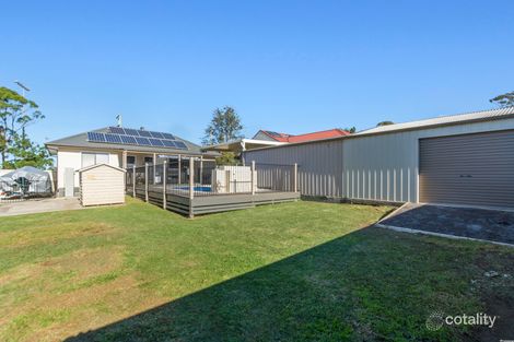 Property photo of 16 Carr Parade Unanderra NSW 2526