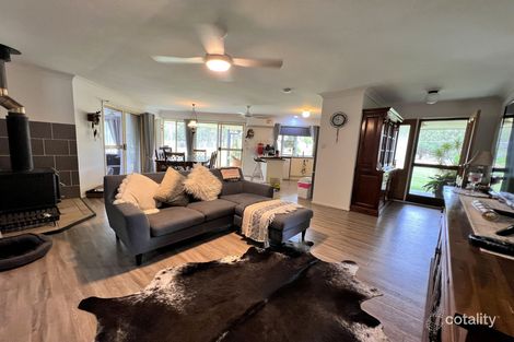 Property photo of 63 Gloucester Court Mount Hallen QLD 4312