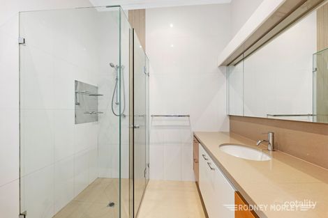 Property photo of 2A Kelburn Street Caulfield North VIC 3161