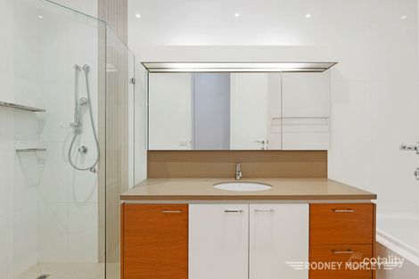 Property photo of 2A Kelburn Street Caulfield North VIC 3161