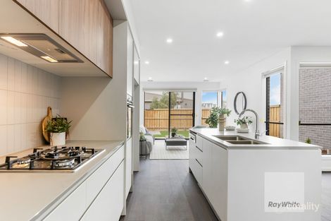 Property photo of 24 Plains Circuit Aintree VIC 3336