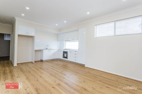 Property photo of 7/24 Aquaviva Circle Viveash WA 6056