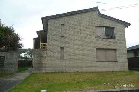 4 Gipps Cres, Barrack Heights, NSW 2528