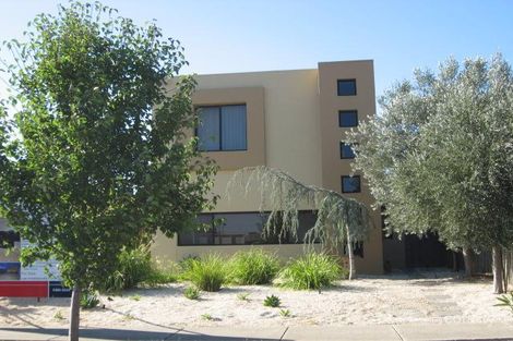 9 Truro Cres, Keilor Lodge, VIC 3038