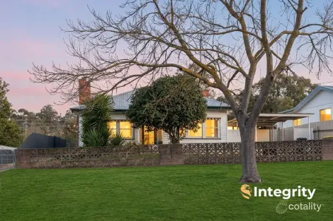 Property photo of 38 The Parade Yea VIC 3717