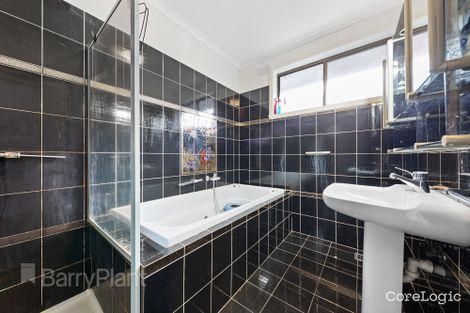 Property photo of 3 Hibiscus Avenue St Albans VIC 3021