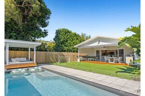 23 Twenty Seventh Ave, Palm Beach, QLD 4221