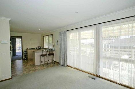 Property photo of 10 Hillview Court Croydon Hills VIC 3136