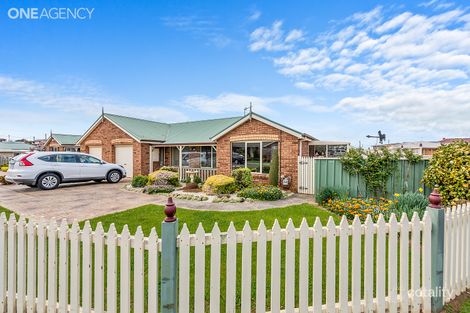 2/1 Kuranda Cl, Devonport, TAS 7310