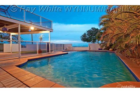 Property photo of 42 Wynnum North Esplanade Wynnum QLD 4178