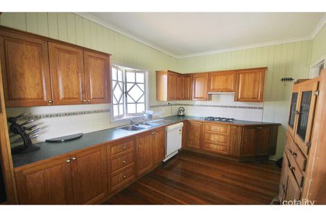 Property photo of 9 Albert Street Holland Park West QLD 4121