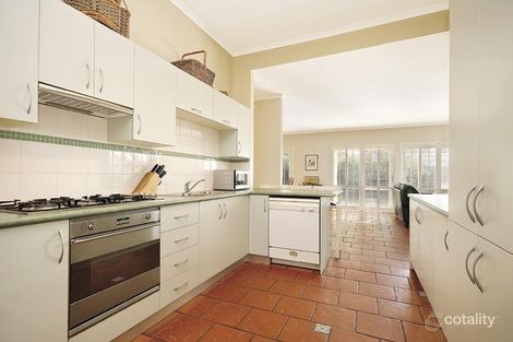 Property photo of 5 Bennett Parade Kew East VIC 3102