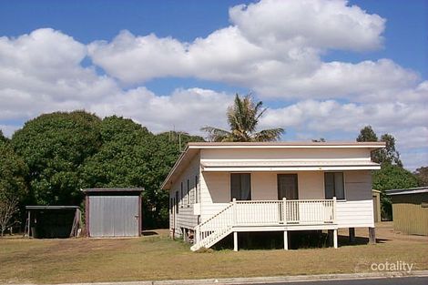 95 Burrum St, Burrum Heads, QLD 4659