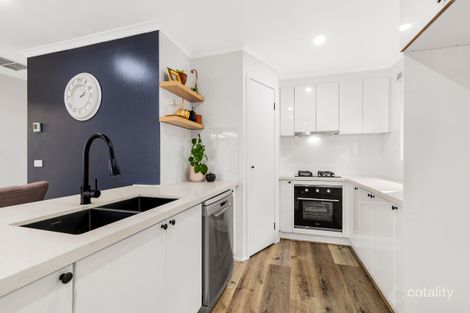 Property photo of 7 Sunbird Gardens Epping VIC 3076