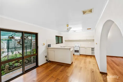 Property photo of 11 Montrose Edge Hill QLD 4870