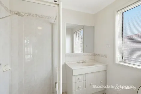 Property photo of 10 Peters Close Maddingley VIC 3340