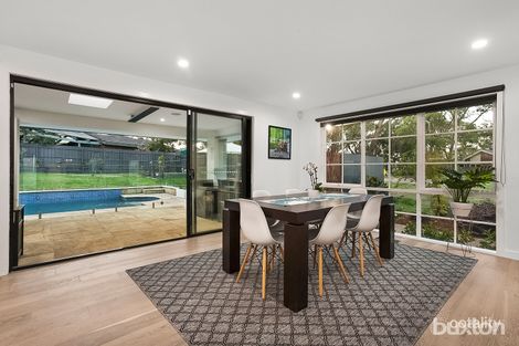 Property photo of 2 Sheldon Place Wheelers Hill VIC 3150