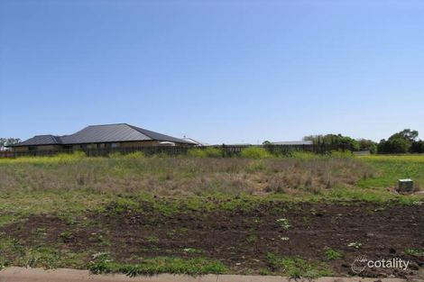 24 Fairway Dr, Pittsworth, QLD 4356