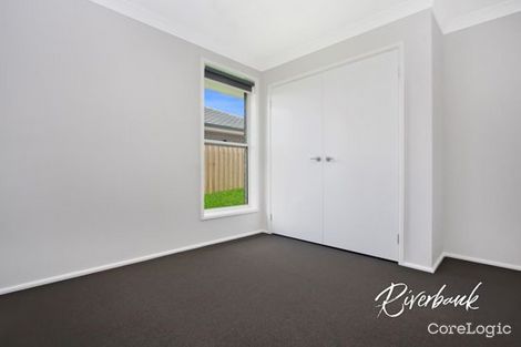 Property photo of 32 Callinan Crescent Bardia NSW 2565