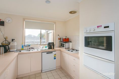 Property photo of 33 Cornwall Crescent Mount Martha VIC 3934