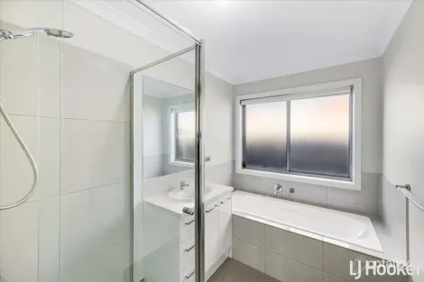 Property photo of 78 Cotton Field Way Brookfield VIC 3338