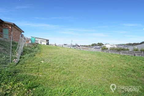 Property photo of 3 Heath Rise Foster VIC 3960