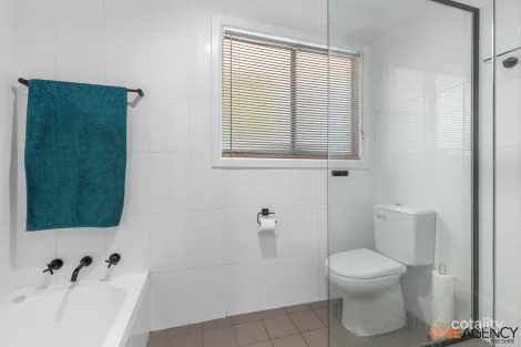 Property photo of 16 Cygnet Place Illawong NSW 2234