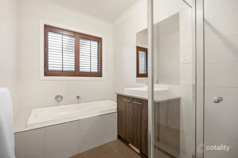 Property photo of 7 Batman Court Werribee VIC 3030