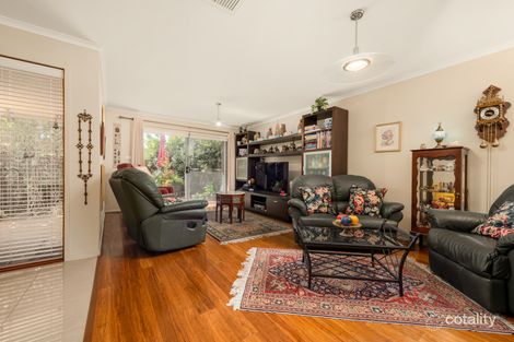Property photo of 2/21 Gordon Withnall Crescent Dunlop ACT 2615