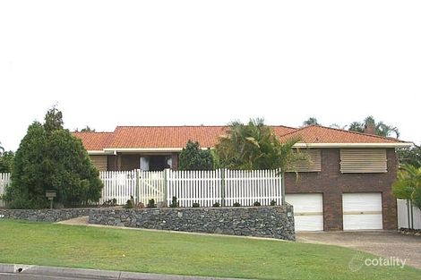 27 Baynes St, Carindale, QLD 4152