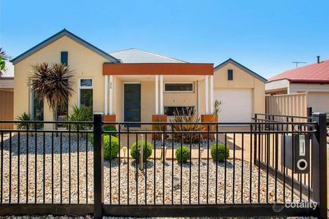 26 Braeside Walk, Caroline Springs, VIC 3023