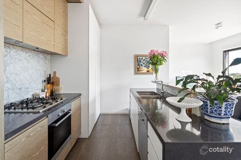303/32 Warleigh Gr, Brighton, VIC 3186