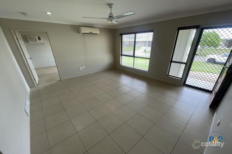 Property photo of 14 Ellsworth Drive Mount Louisa QLD 4814