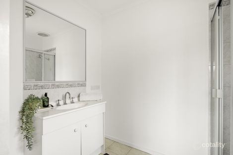 Property photo of 7 Housman Close Burnside VIC 3023