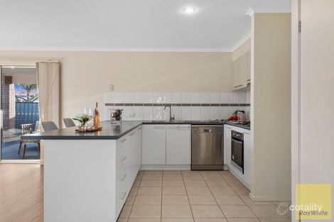 Property photo of 33 Penrose Promenade Tarneit VIC 3029