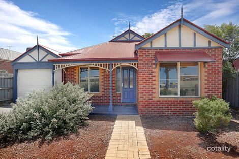 11 Inverloch Dr, Point Cook, VIC 3030