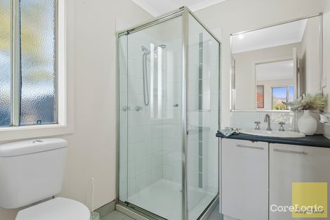 Property photo of 33 Penrose Promenade Tarneit VIC 3029