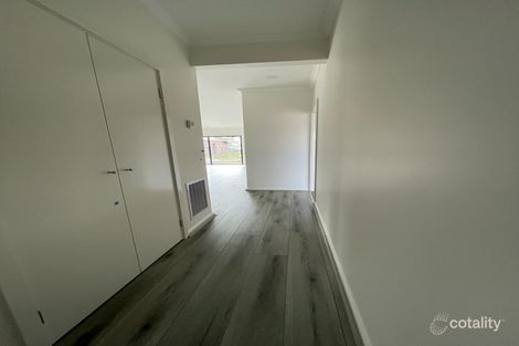 Property photo of 16 Brotus Way Donnybrook VIC 3064