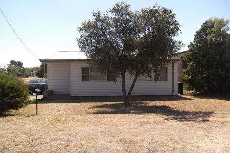32 Redfern St, Cowra, NSW 2794