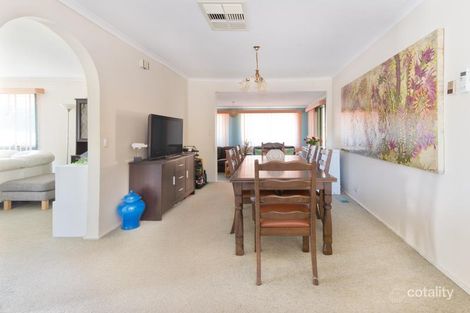 Property photo of 2 Dianne Place Melton West VIC 3337