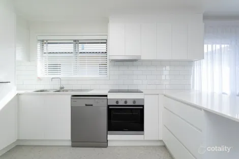 Property photo of 1/32 Venice Street Mermaid Beach QLD 4218