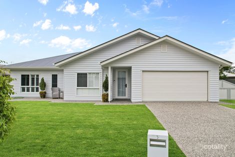 5 Peisley Ct, Bellmere, QLD 4510